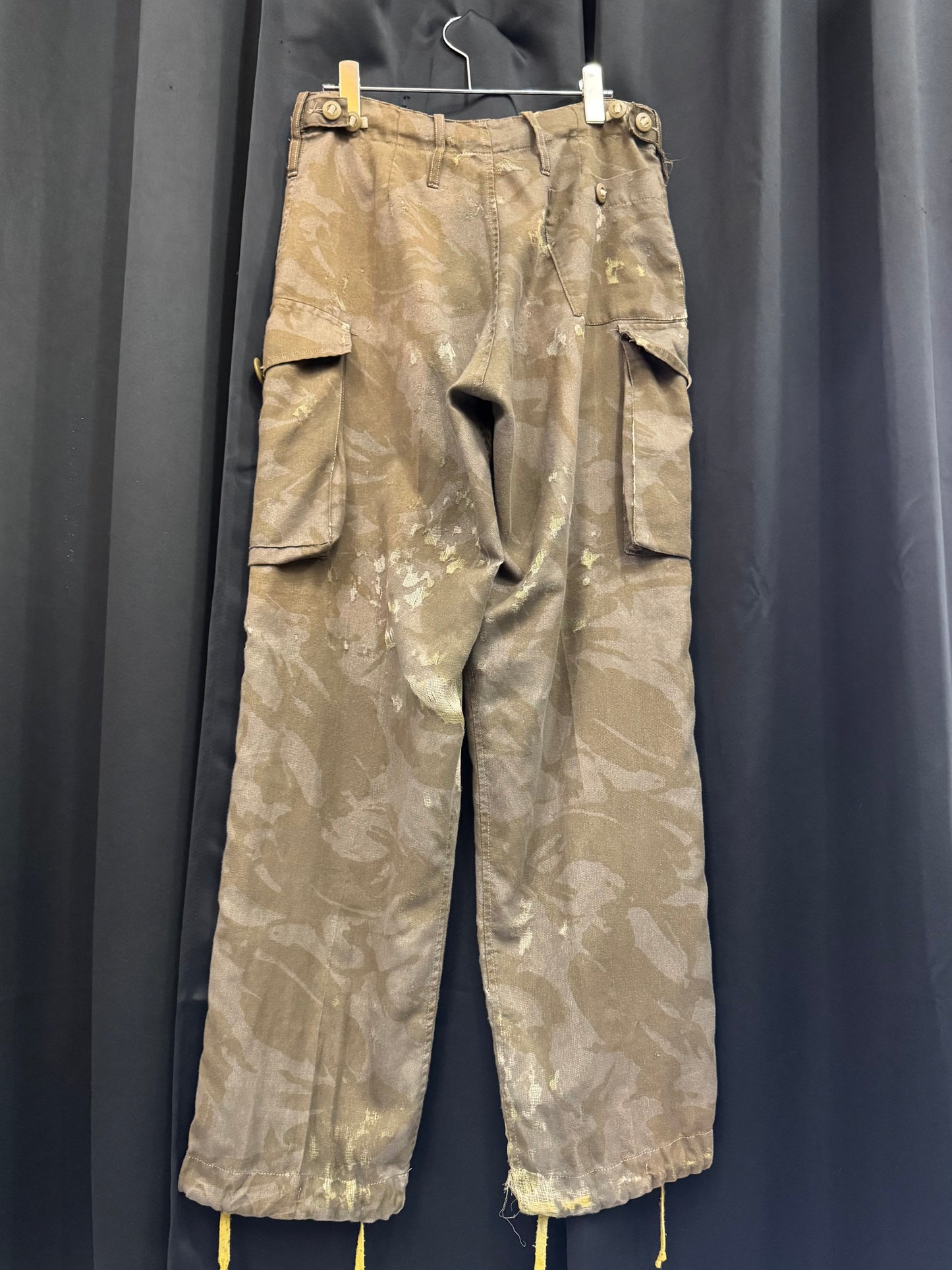 80s/90s Sheer UK Tropical Desert Camo Cargos (29-32W)