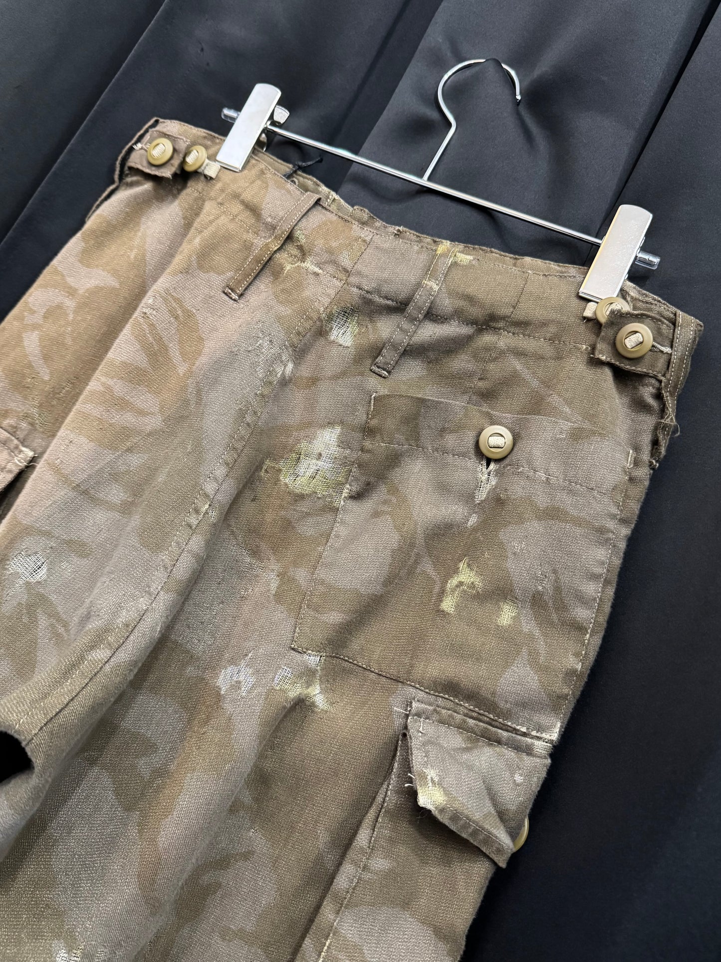 80s/90s Sheer UK Tropical Desert Camo Cargos (29-32W)