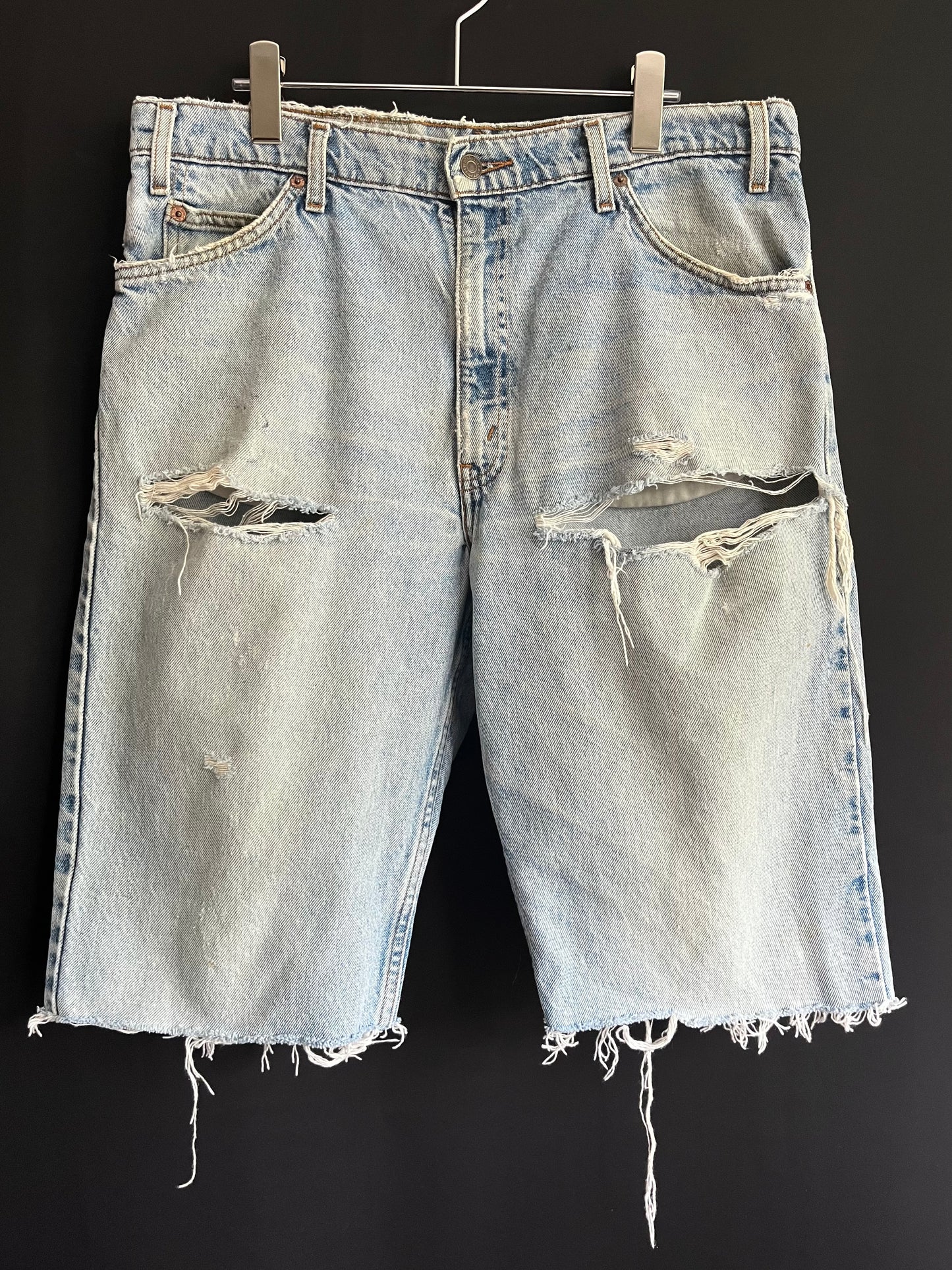 90s Thrashed Levi’s Light Wash Jorts