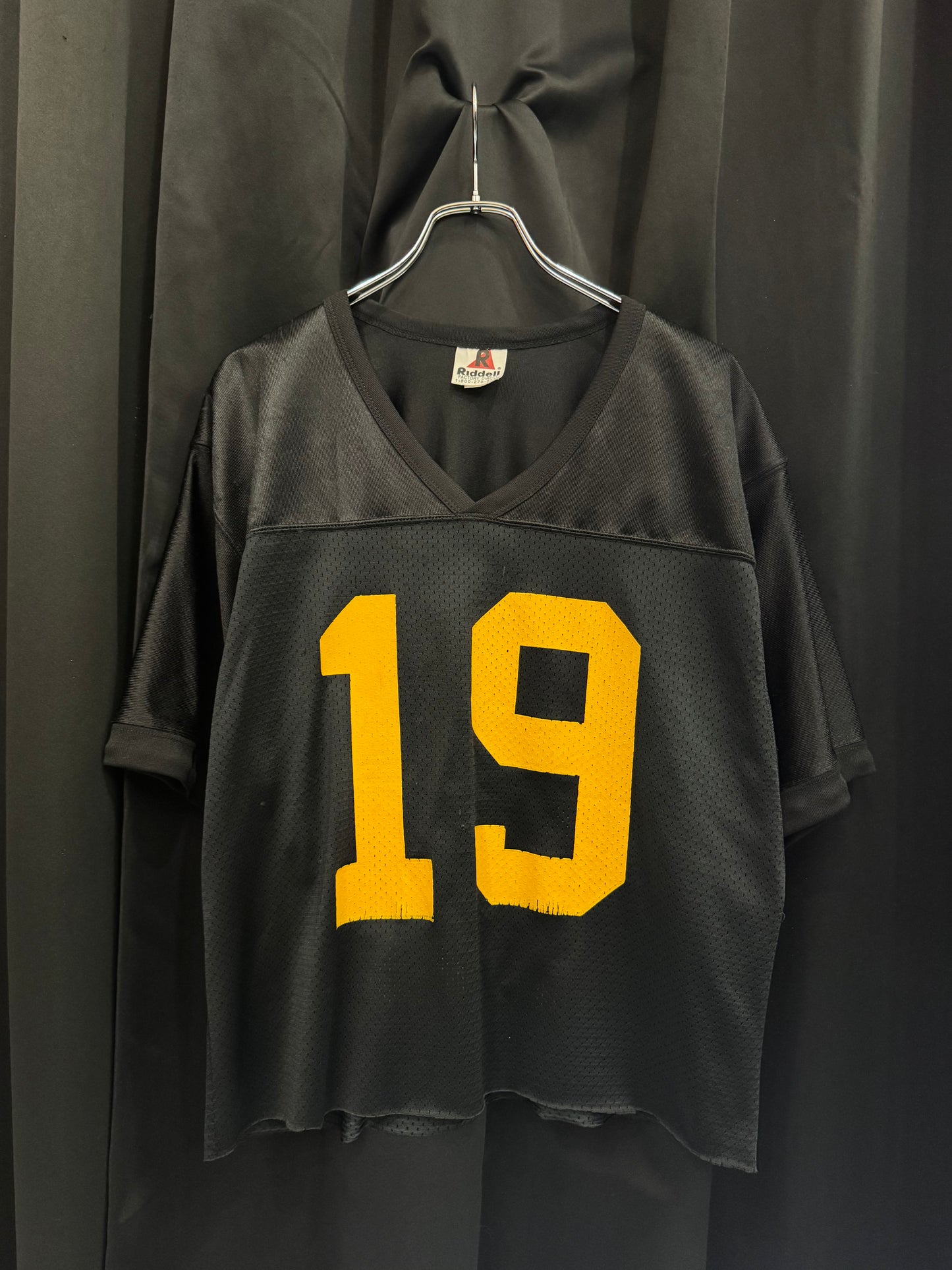 80s/90s Boxy “19” Football Jersey (M/L)