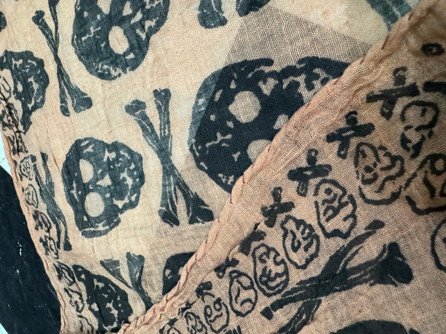 VTG Sheer Skull & Crossbones Scarf